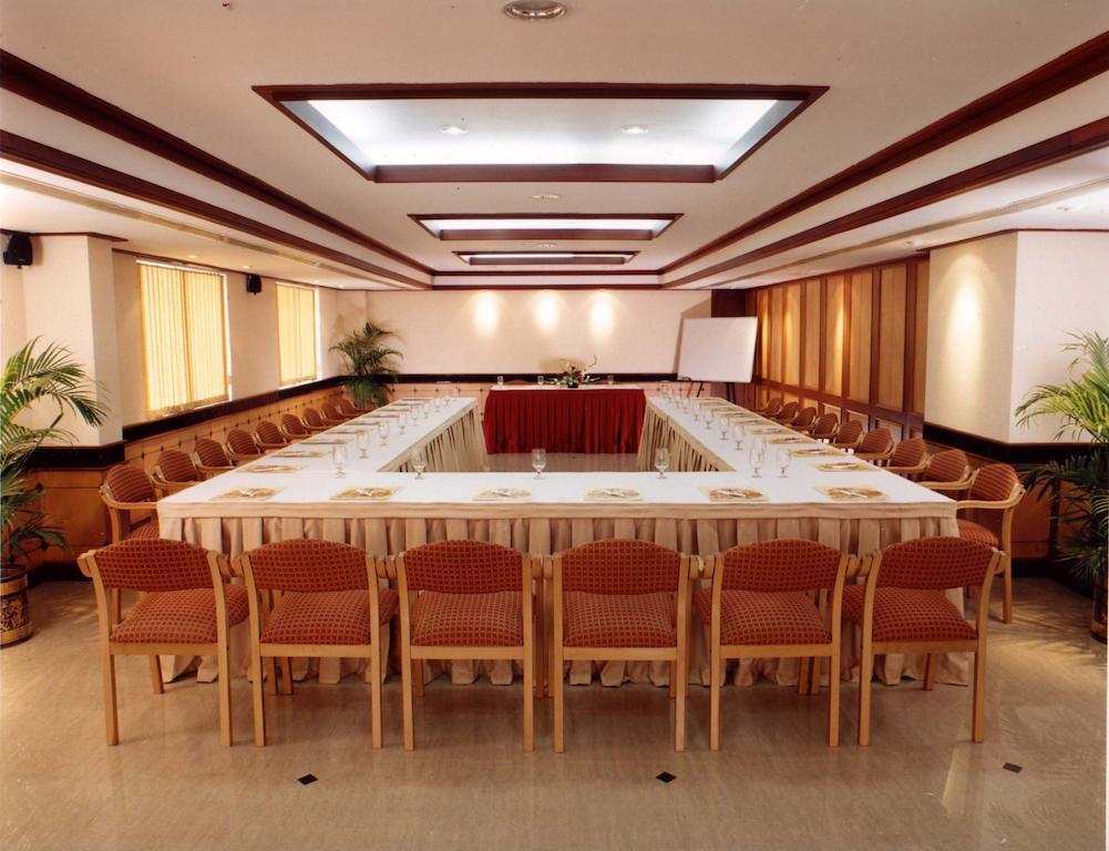 Keys Select By Lemon Tree Hotels, Malabar Gate, Kozhikode Exterior foto