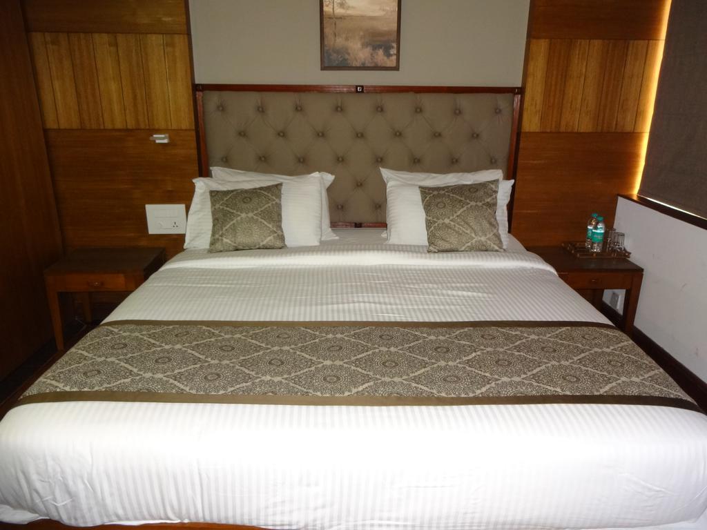 Keys Select By Lemon Tree Hotels, Malabar Gate, Kozhikode Exterior foto
