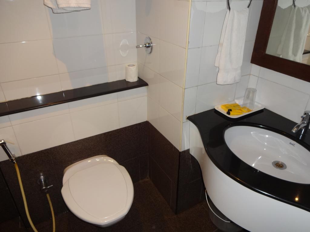 Keys Select By Lemon Tree Hotels, Malabar Gate, Kozhikode Exterior foto