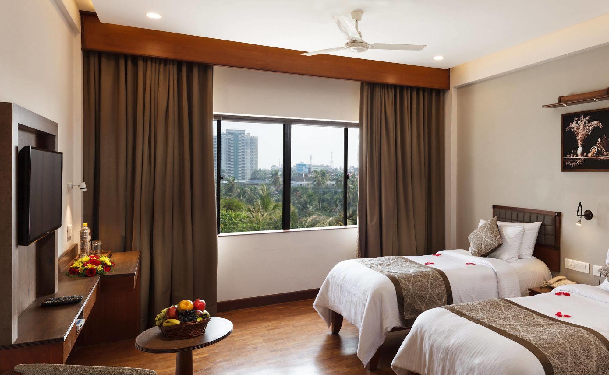 Keys Select By Lemon Tree Hotels, Malabar Gate, Kozhikode Exterior foto